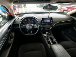 نيسان ألتيما